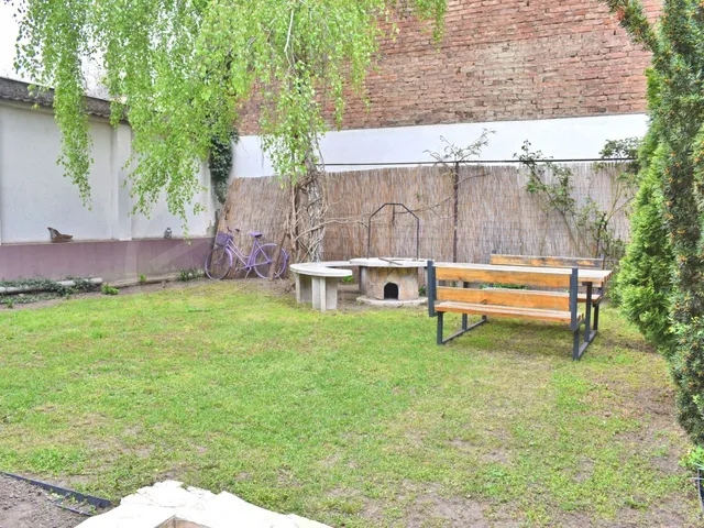 Eladó ház Debrecen, Óváros 240 nm