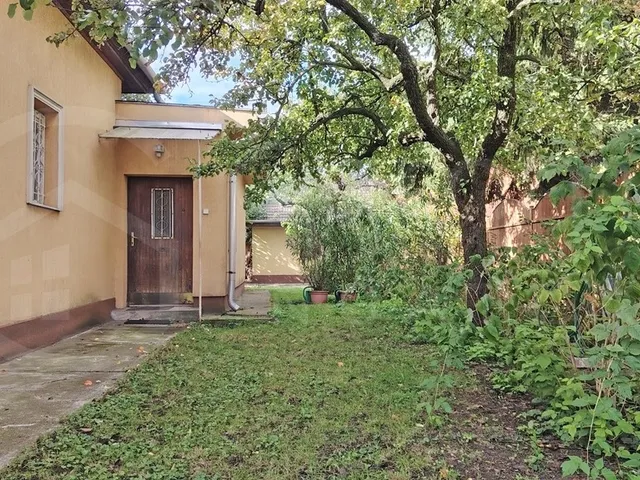 Eladó kereskedelmi és ipari ingatlan Miskolc, Zsolcai kapu 85 nm