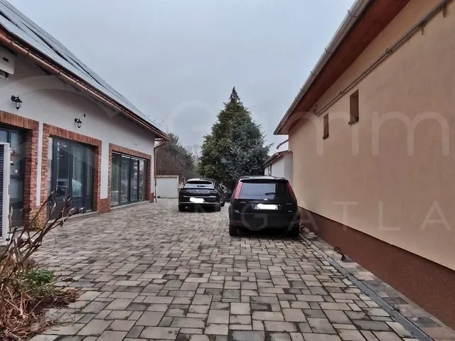 Eladó kereskedelmi és ipari ingatlan Encs 300 nm