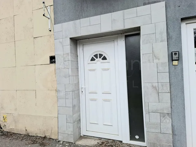 Eladó kereskedelmi és ipari ingatlan Miskolc, Belváros 31 nm