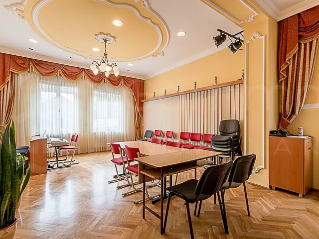 Eladó ház Miskolc, Szentpéteri kapu 300 nm