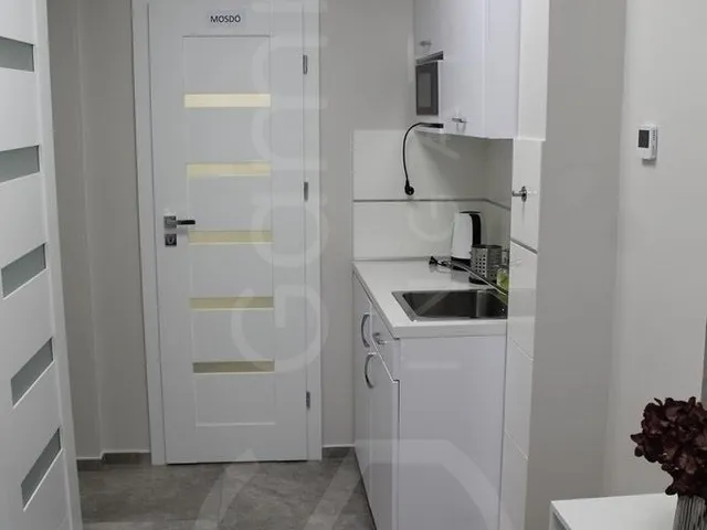 Eladó kereskedelmi és ipari ingatlan Miskolc, Selyemrét 22 nm