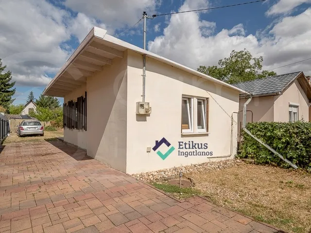 Eladó nyaraló Nyékládháza 33 nm
