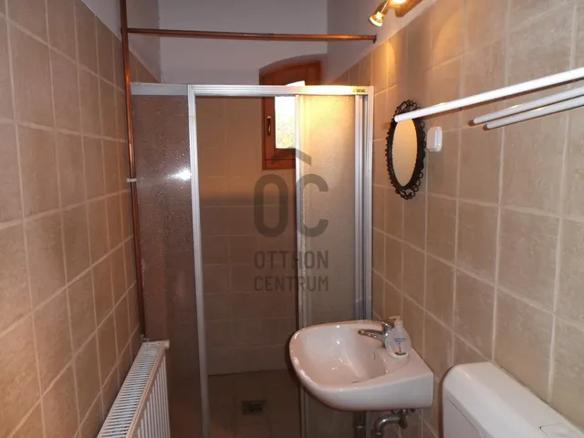 Eladó kereskedelmi és ipari ingatlan Somlószőlős 291 nm