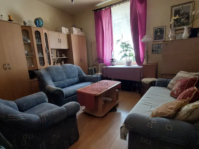 Eladó lakás Pápa, Belváros 34 nm