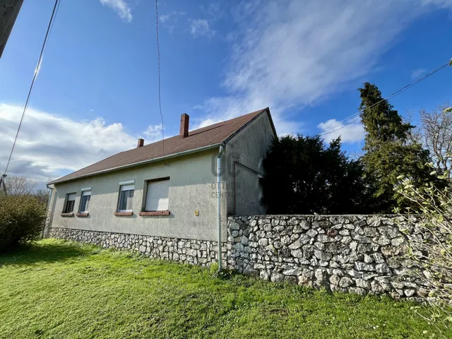 Eladó ház Ugod 140 nm