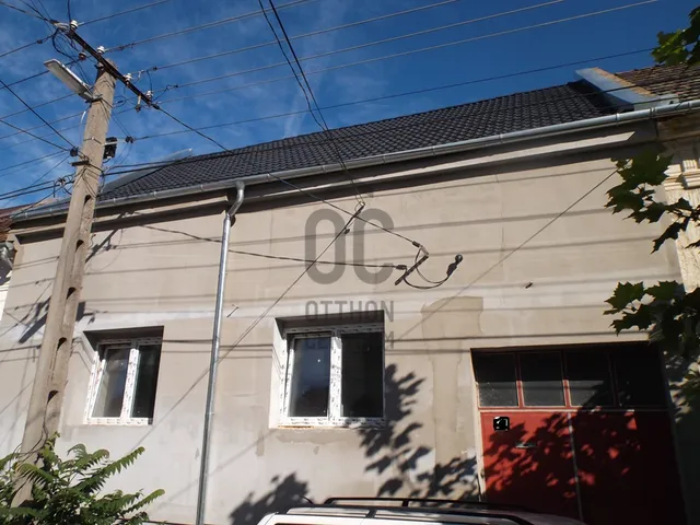 Eladó ház Pápa, Erzsébetváros 110 nm