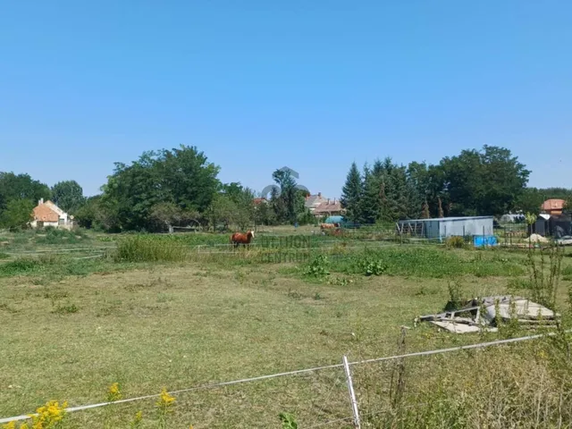 Eladó telek Nagytevel 1253 nm