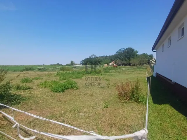 Eladó telek Nagytevel 1253 nm