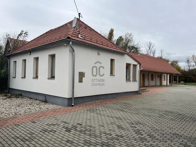 Eladó ház Somlójenő 221 nm