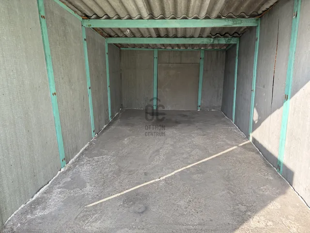 Eladó garázs Pápa 16 nm