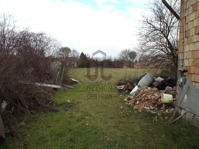 Eladó telek Pápa, Erzsébetváros 2108 nm