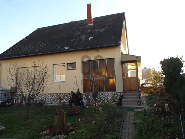 Eladó ház Pápa, Felsőváros 167 nm