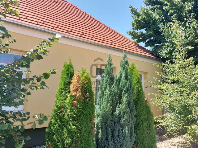 Eladó ház Csót 123 nm