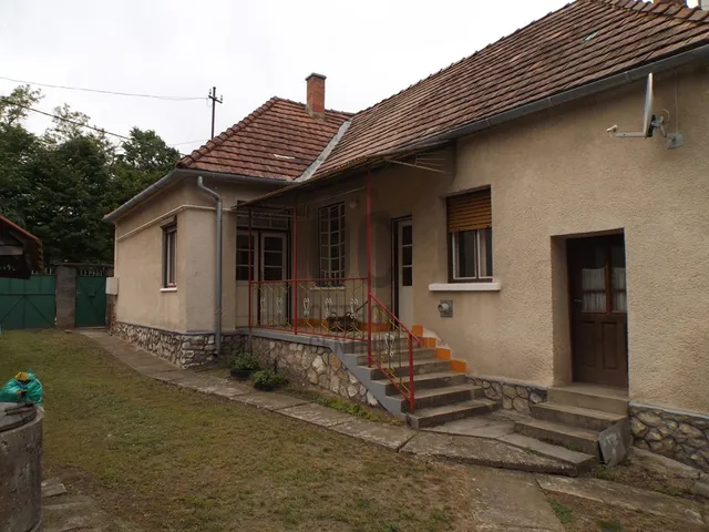 Eladó ház Homokbödöge 81 nm