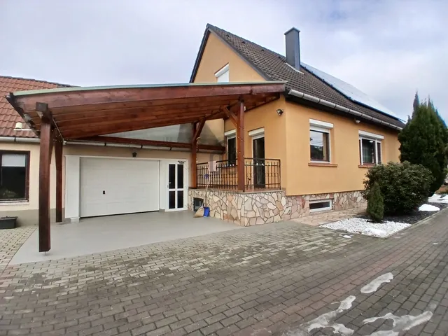 Eladó ház Ugod 121 nm