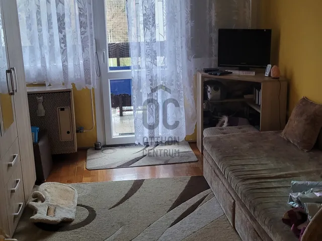 Eladó lakás Pápa, Vajda Péter-lakótelep 58 nm