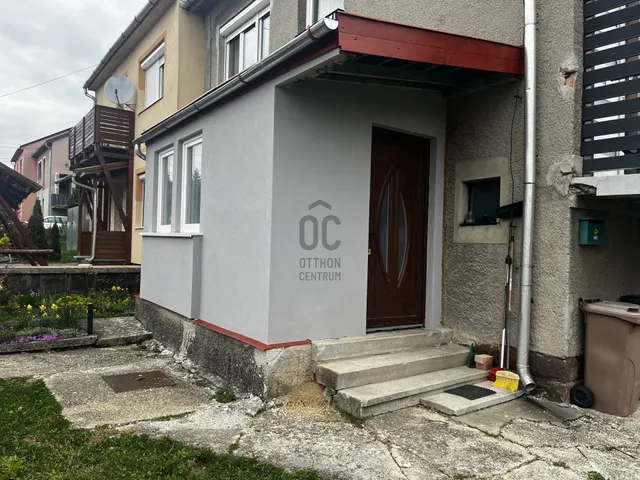 Eladó lakás Úrkút 65 nm