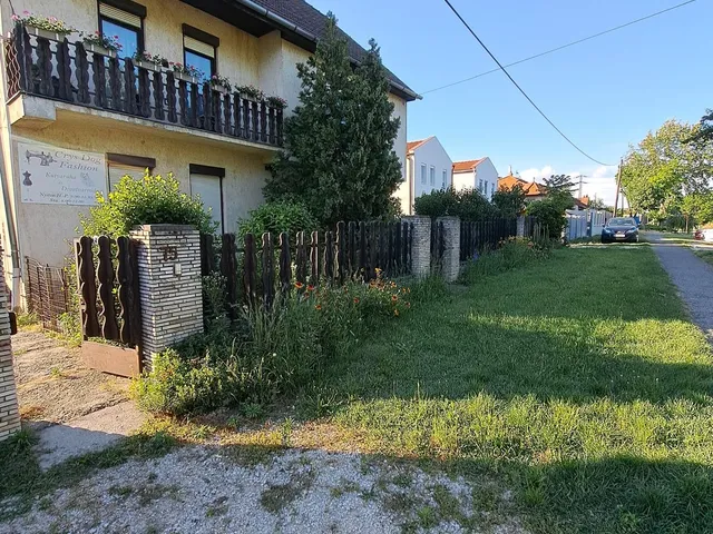 Eladó ház Győr, Likócs 256 nm