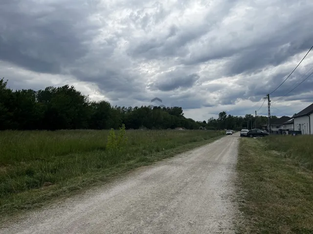 Eladó telek Pápa 600 nm