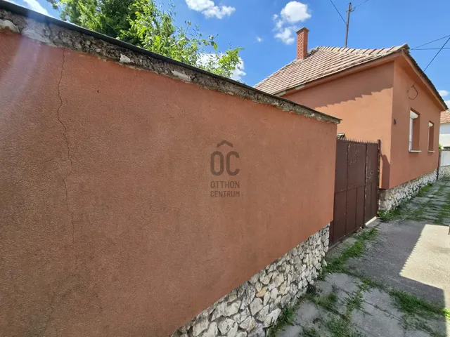 Eladó ház Pápa, Tókert 90 nm