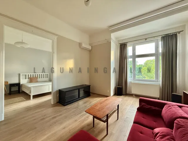 Kiadó lakás Budapest I. kerület 94 nm