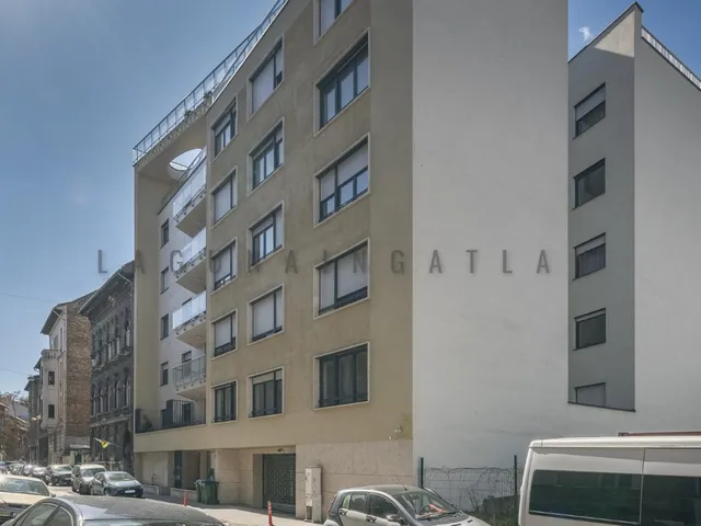 Kiadó lakás Budapest VIII. kerület, Corvin negyed 29 nm