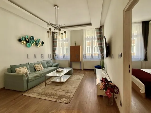 Kiadó lakás Budapest VII. kerület 95 nm