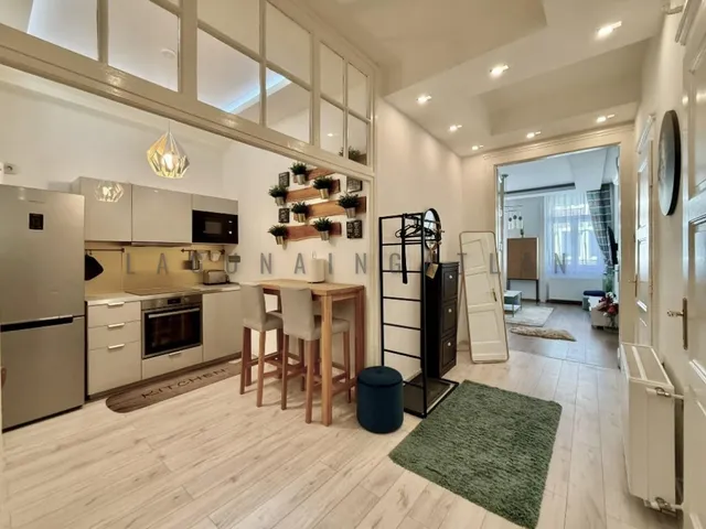 Kiadó lakás Budapest VIII. kerület, Palotanegyed 95 nm