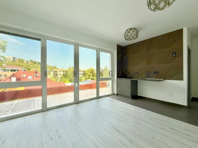Eladó lakás Budapest II. kerület, Szemlőhegy 37 nm