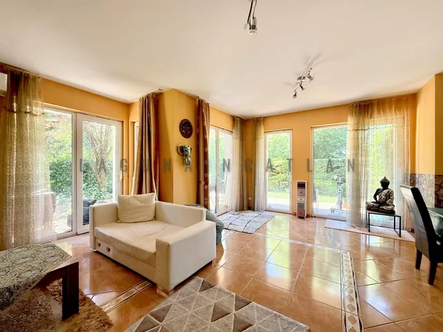 Eladó lakás Budapest II. kerület, Széphalom 127 nm