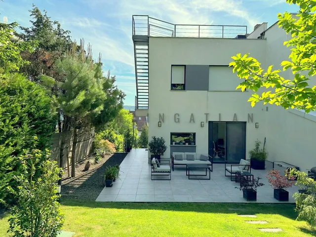 Eladó ház Budapest II. kerület, Törökvész 181 nm