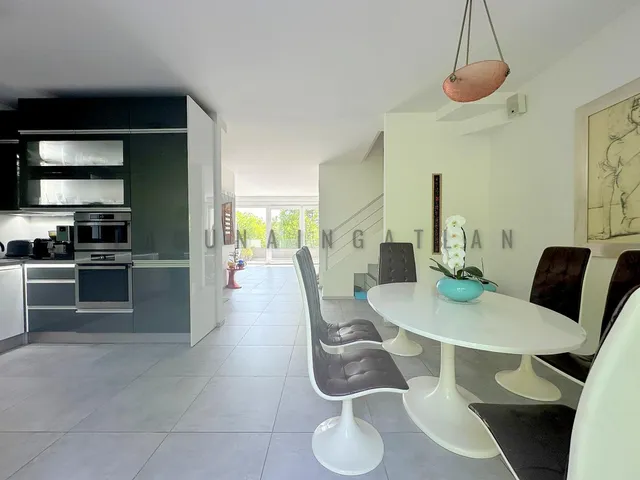 Eladó ház Budapest II. kerület, Törökvész, Nagybányai útnál 181 nm