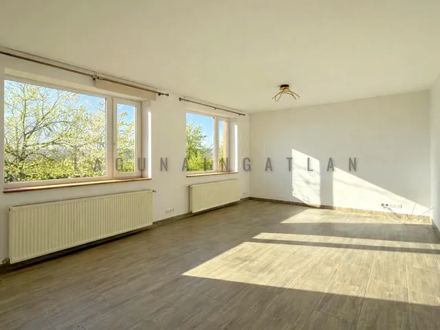 Kiadó ház Budaörs 190 nm