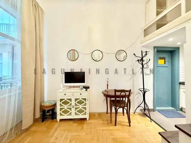 Kiadó lakás Budapest V. kerület, Belváros 22 nm