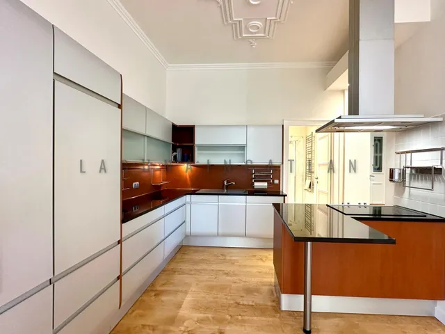 Kiadó lakás Budapest II. kerület, Pasarét 142 nm