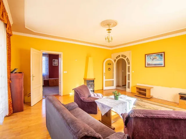 Eladó ház Budapest XVIII. kerület 348 nm