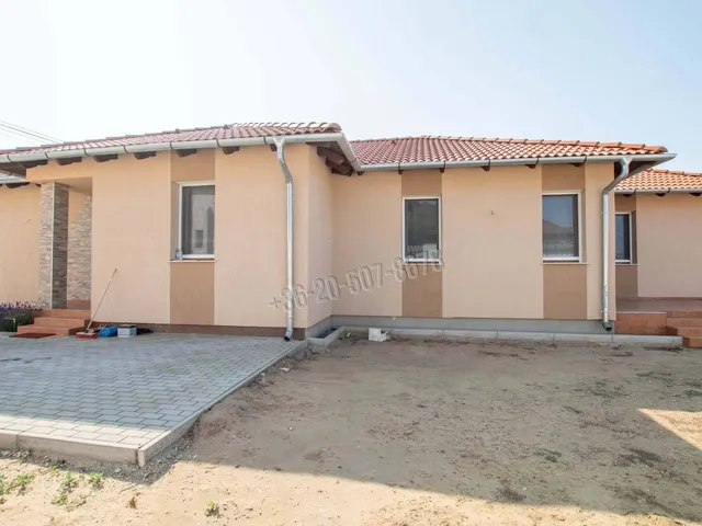 Eladó ház Gyál 120 nm