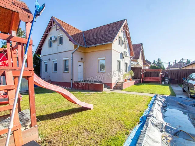 Eladó ház Üllő 122 nm