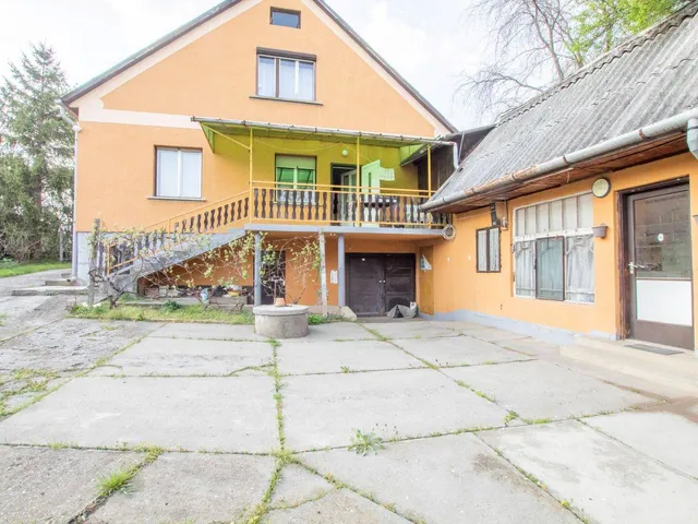 Eladó ház Gyömrő 180 nm