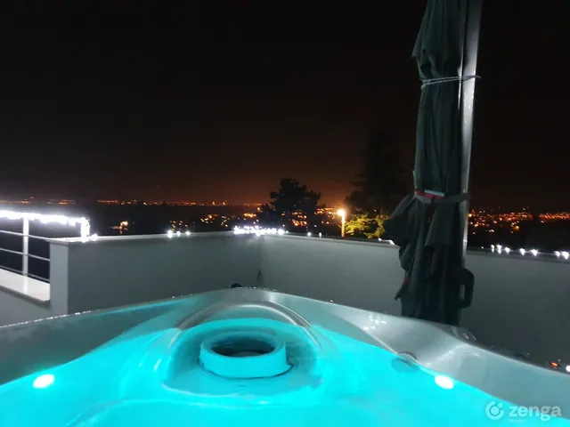 Eladó ház Szentendre, Pismány 230 nm