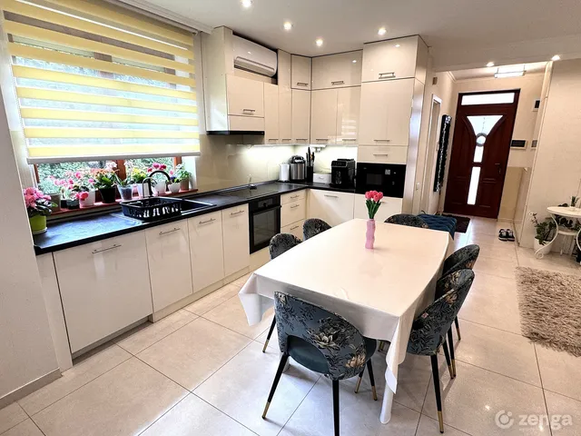 Eladó ház Nyíregyháza, Oros 157 nm