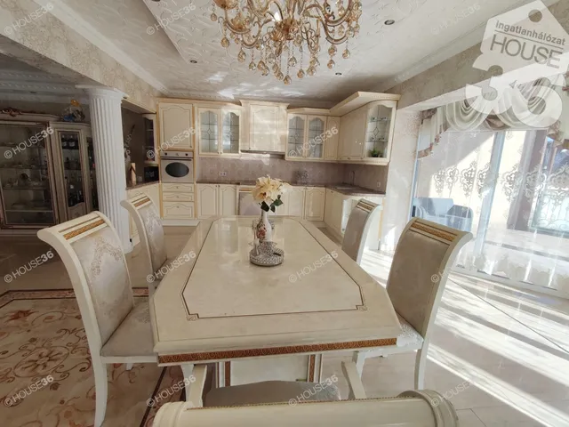 Eladó ház Szolnok 510 nm