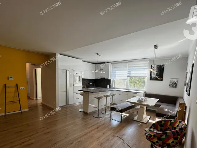 Eladó kereskedelmi és ipari ingatlan Kecskemét 105 nm