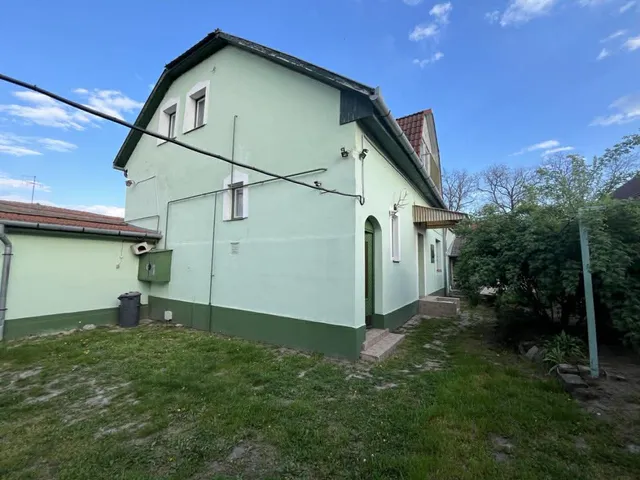 Eladó ház Kecskemét, Belváros 242 nm