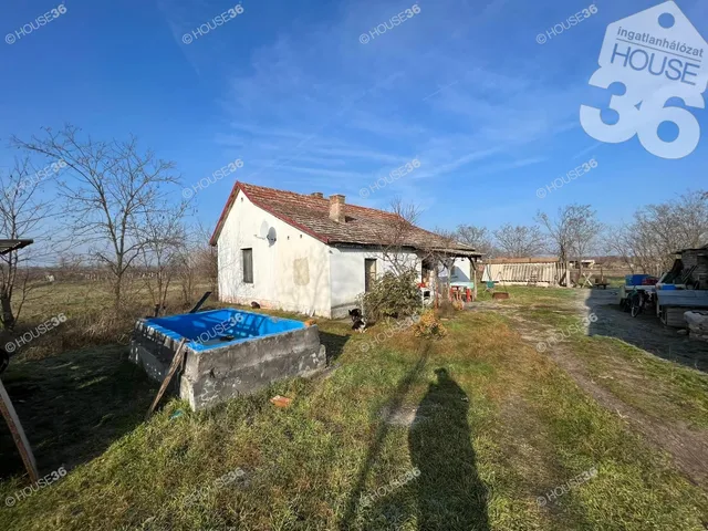 Eladó mezőgazdasági ingatlan Kecskemét, Kadafalva 80 nm