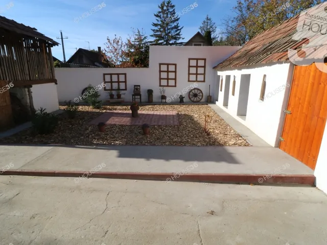 Eladó ház Kiskunhalas 190 nm