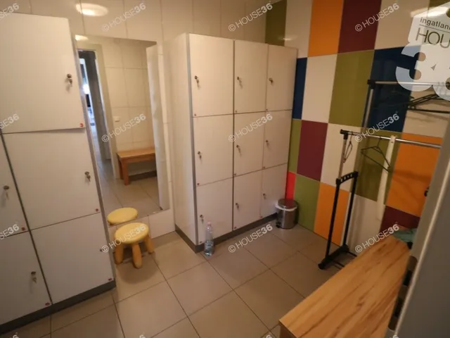 Eladó kereskedelmi és ipari ingatlan Kiskőrös 280 nm
