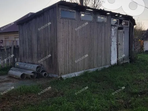 Eladó kereskedelmi és ipari ingatlan Tiszaug 49 nm