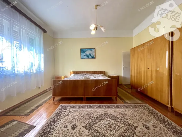 Eladó ház Kocsér 65 nm